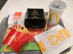 不素之霸双层牛堡套餐-麦当劳(宜安广场店)
