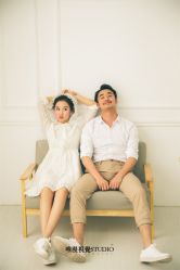 俏皮可爱-巴黎婚纱摄影工作室