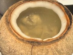 椰子土鸡汤-元素中餐厅.海南菜.粤菜.椰子鸡.海鲜.包房.石梅湾威斯汀度假酒店