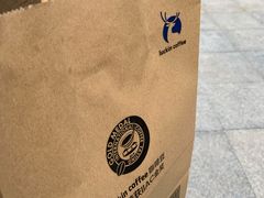 -瑞幸咖啡(新世界中心店)