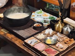 -银米·云南传统过桥米线(双廊黑金冠店)