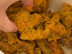 -BHC炸鸡(明洞总店)