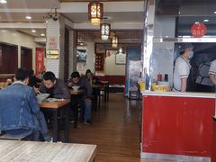 大堂-门框胡同百年卤煮(新街口店)