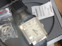 -梵轩奢侈品回收名表名包黄金