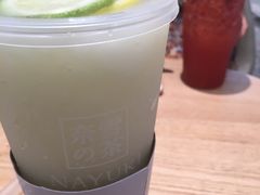 -奈雪的茶(湖滨银泰in77C区PRO店)