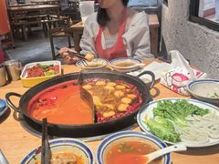 -三个四川人火锅(华联商厦店)