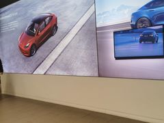 -TESLA 特斯拉(上海太古汇体验店)