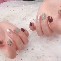-蜜丝卡伦美甲美睫半永久