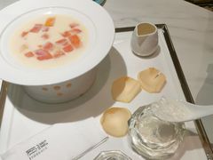 -燕庭·纯燕窝·甜品下午茶(南京西路店)