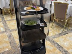 机器人送菜-顺德人家食府(黄金广场店)