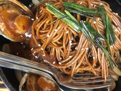 葱香鲍鱼捞面-夜上海(新天地店)