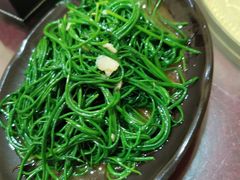 -壹阁胡羊焖饼(特色小吃街店)