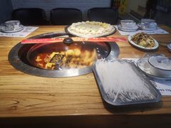 -山河屯铁锅炖(哈西站店)