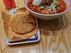 -魔都三兄弟酸辣粉·蘸卤炸串(虹桥万科店)
