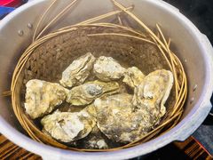 高压锅竹笼蒸蚝-蚝堡海鲜·威海菜·海肠捞饭·烧烤·亚洲吃蚝公司(幸福门店)