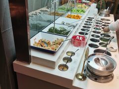 自助调料区-海底捞火锅(长宁路龙之梦店)