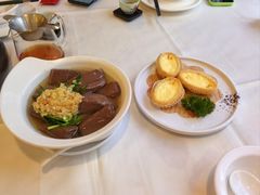 -万山楼海鲜酒家·二十三年老字号