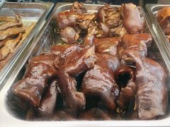 -老鼎万春卤菜(五代传承创始老店)