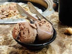 -钱小主·自助回旋烤肉火锅餐厅(东方新天地店)