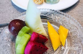 Elegant Fruit Platter