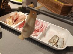 -山焱·炭火自助烤肉(周浦万达店)