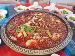 -烧哥美蛙肥肠鱼火锅·十五年社区店