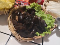 -喜悦小串丹东小黄牛海鲜烧烤大排档(民主广场店)