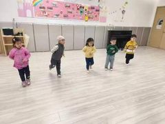 -小荧星艺校(浦东中环分校)