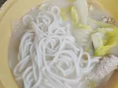 -谭仔米线(皇庭广场店)