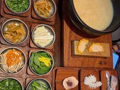 -银米·云南传统过桥米线(双廊黑金冠店)