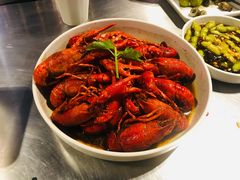 -龙巢盱眙龙虾·牛蛙·烧烤宵夜(八卦岭店)