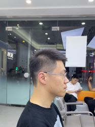 -首脑美发沙龙