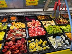 自助取餐区-老炳·七丛松甘草水果