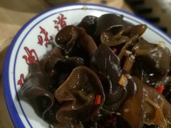 -三里屯土灶炖公鸡地锅鸡(江东店)