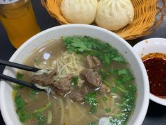牛肉拉面-郑家包子牛肉拉面(尚勤路店)
