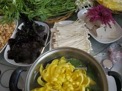-华强阁菊花宴自助火锅店