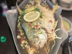 -大头虾越式风味餐厅(光明广场店)