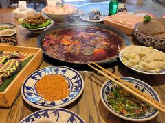 -旧街市鲜货老火锅(大光路店)