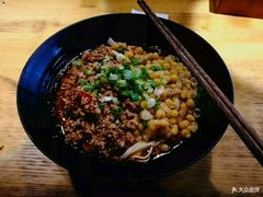 -胡桃里音乐酒馆(曲江店)