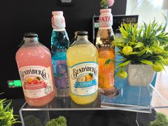 -奔驰上海利星(七宝店)