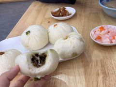 -李与白包子铺(和平门店)