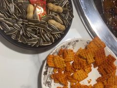 -哈尔滨烧烤·山河村铁锅炖(交大店)