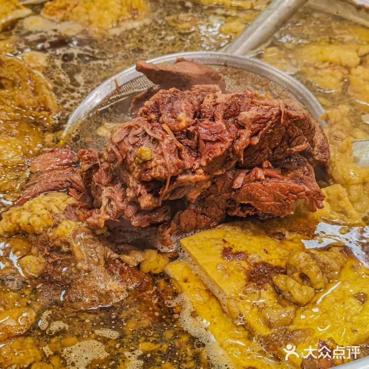 总要为这豪横的牛肉火烧来趟济南❗️香迷糊了❗️