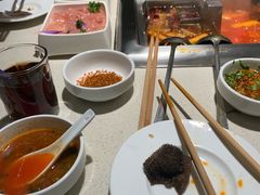 -海底捞火锅鲜切牛肉主题店(长寿路店)