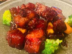 秘制红烧肉-鸡毛店·川菜(双楠店)