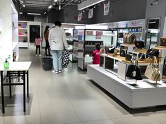 -唯品会(北京国瑞城店)