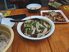 -朱大嘴肥肠血旺(福字街店)
