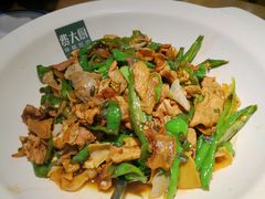 费大厨辣椒炒肉-费大厨辣椒炒肉(高铁吾悦广场店)