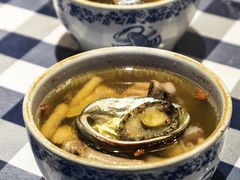 鲍鱼炖鸡-小粤楼·怀旧粤菜(万辉国际广场店)