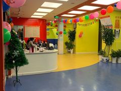 -LILY英语思维馆(玉泉路店)